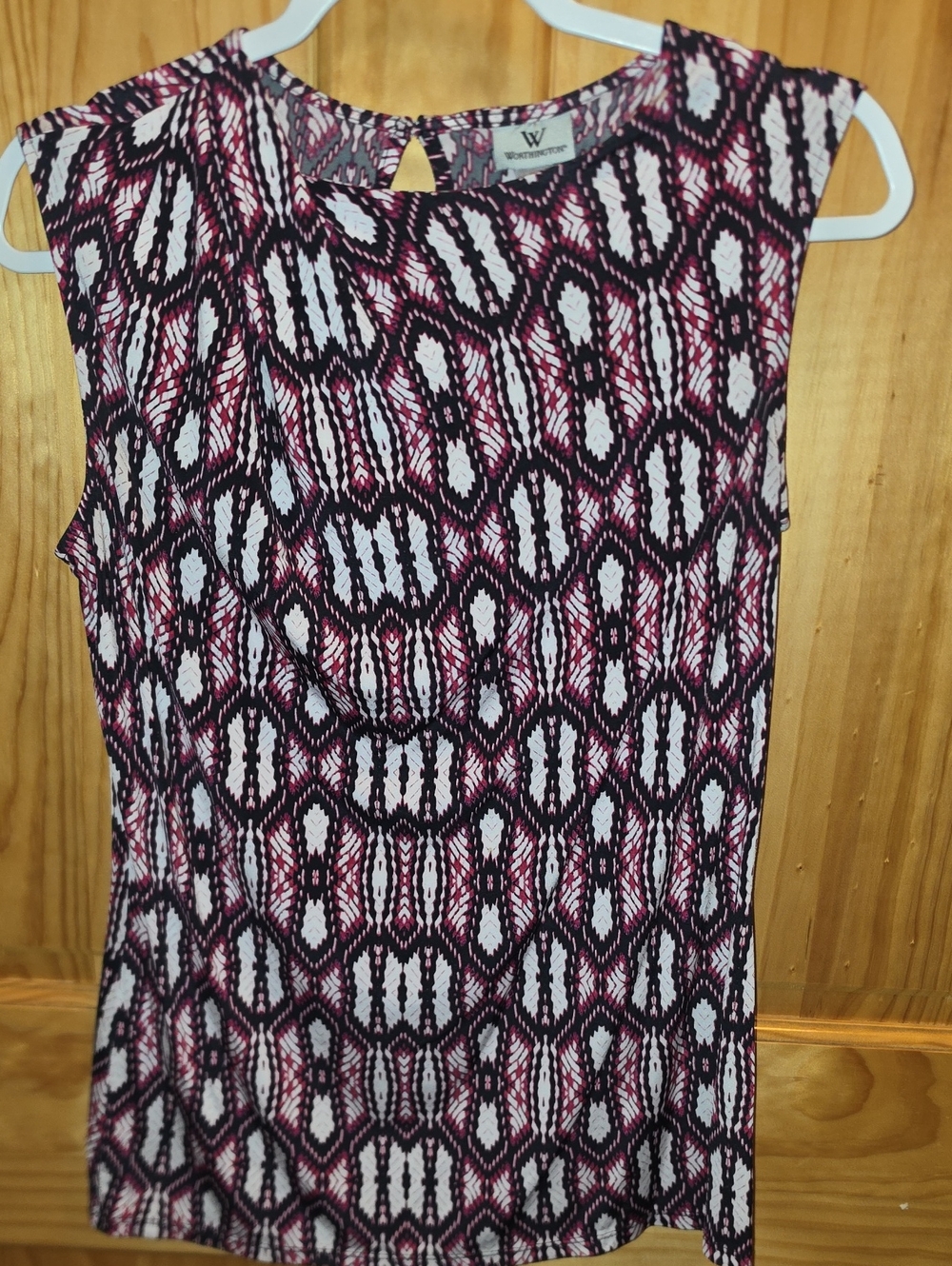 Worthington Sleeveless Tank Top in Black, White & Burgundy Geometric Print